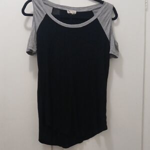 Ultra Flirt Black and Gray Short Sleeve Tee